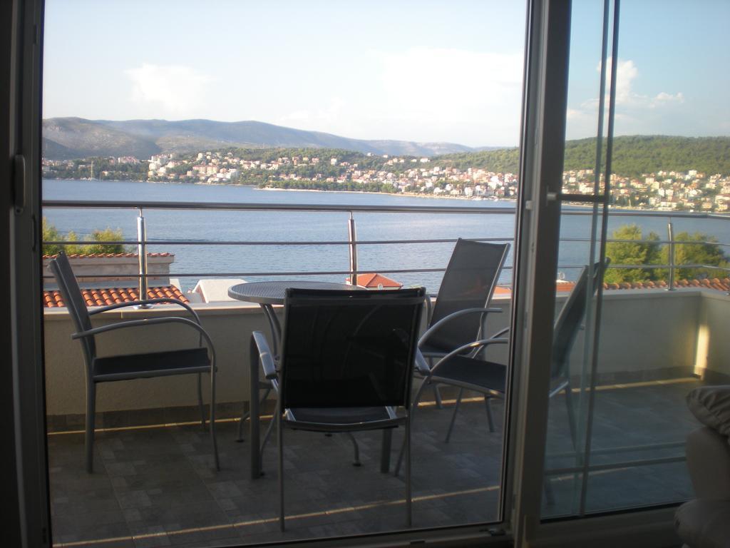 Apartments Oklopcic Trogir Exteriör bild